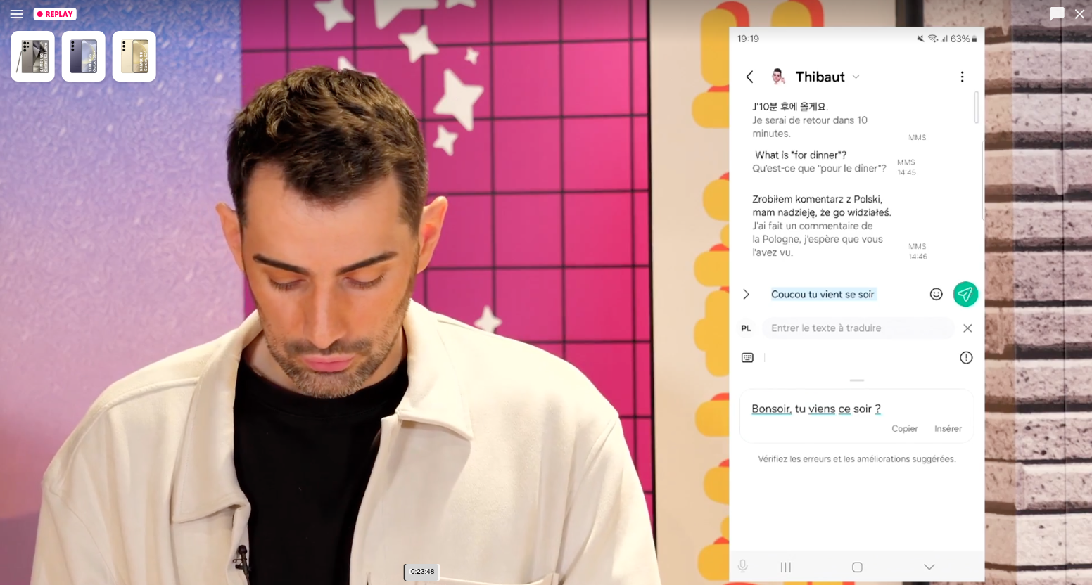 A live shopping host showcasing smartphone features